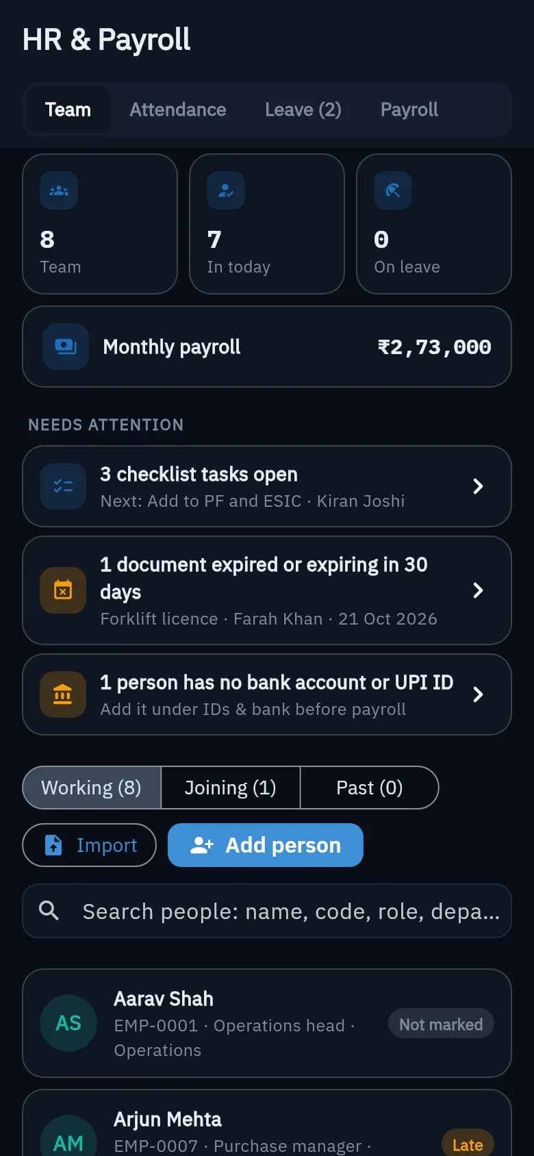 HR screen with employees and payroll